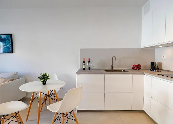 Camelot By Hello Homes Apartman Sitges