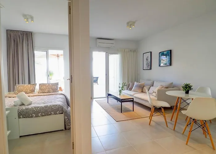 Camelot By Hello Homes * Sitges