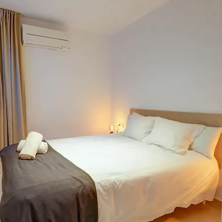 Camelot By Hello Homes Apartment