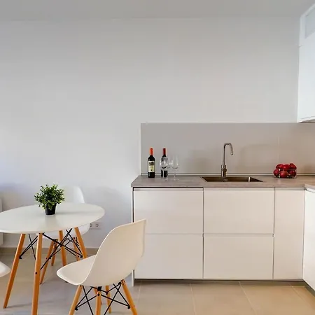 Camelot By Hello Homes Apartment Sitges